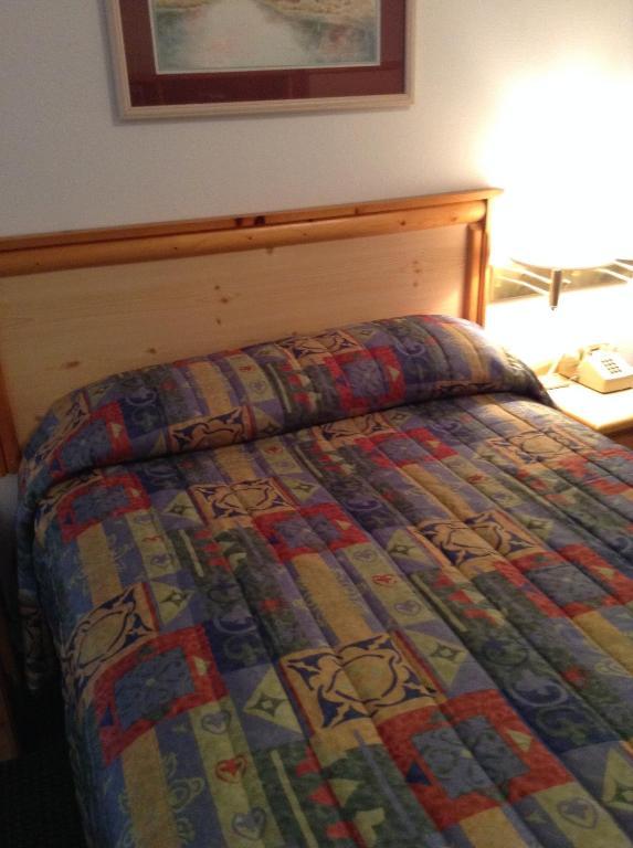 Central Motel Great Falls Bagian luar foto